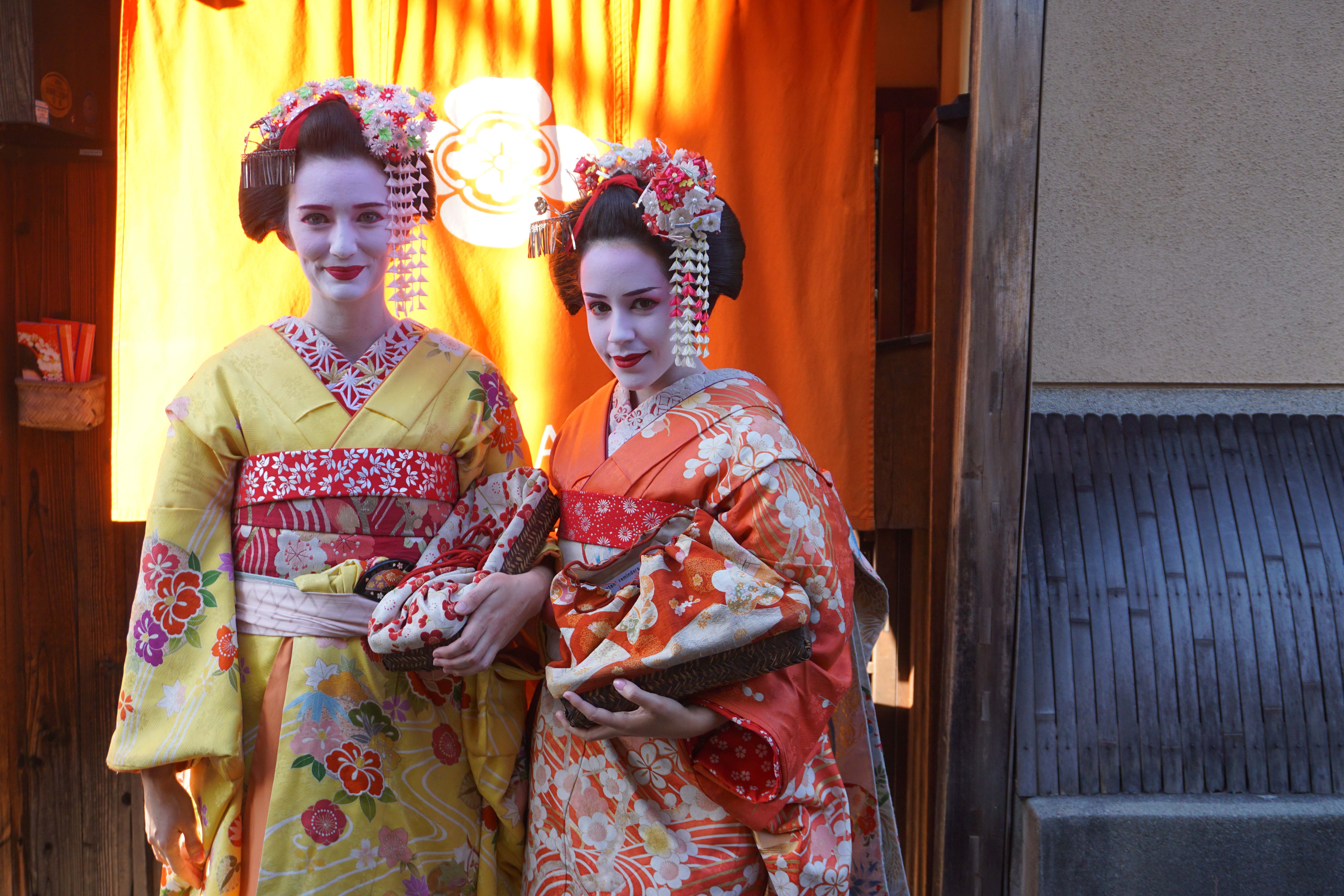 How to transform into a Geisha or Maiko in Kyoto Japan