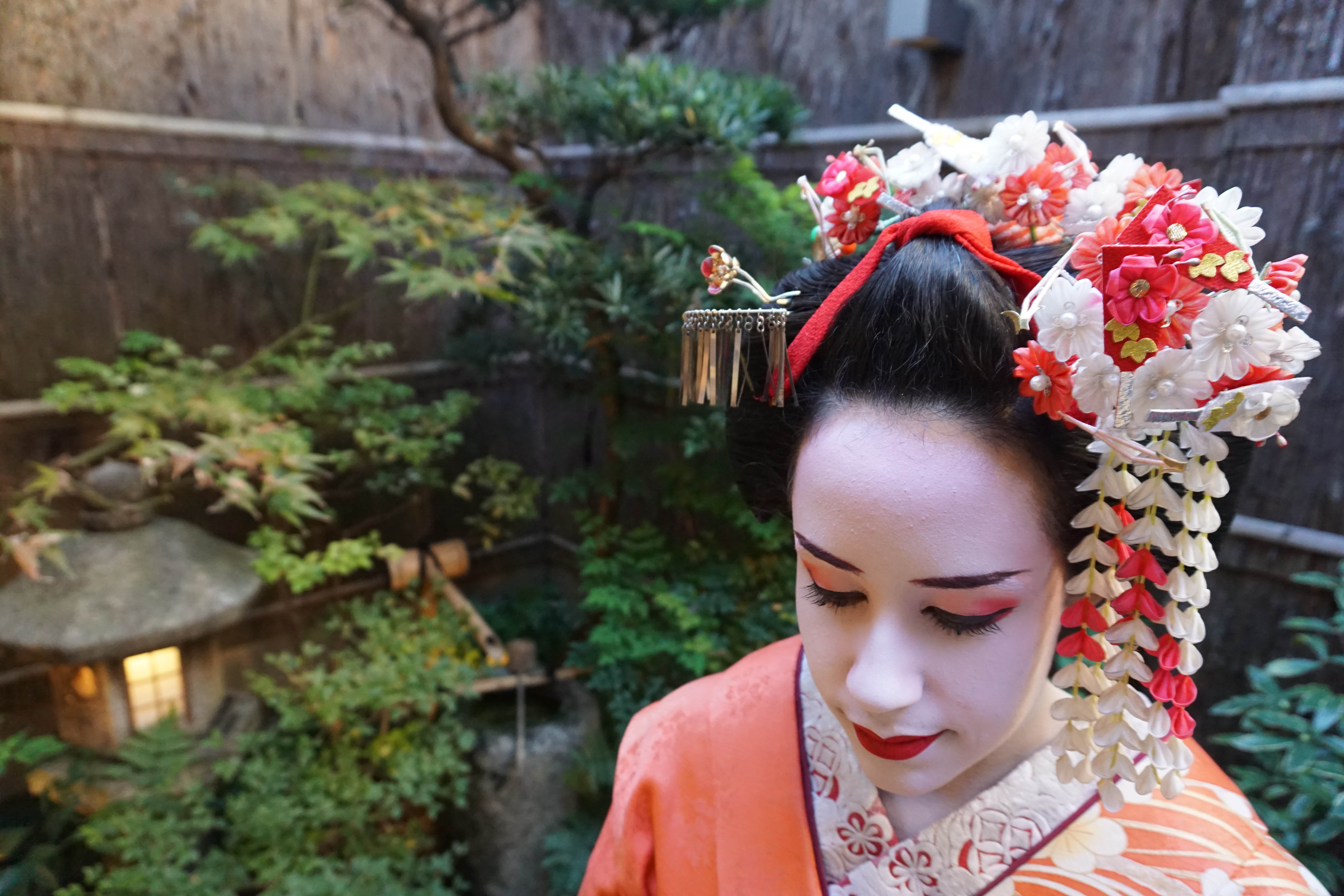 How to transform into a Geisha or Maiko in Kyoto Japan Hair Accessories