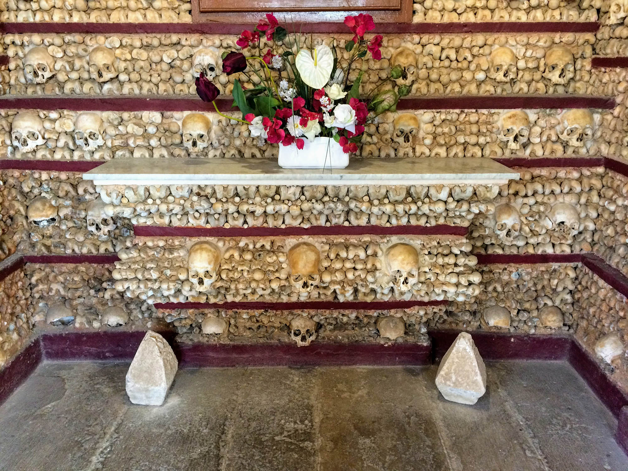 Top 11 Things to do in Algarve bones chapel faro